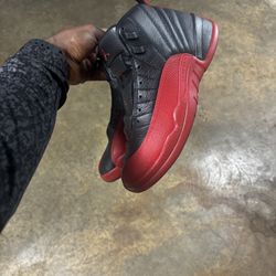 Flu game 12s Size 11