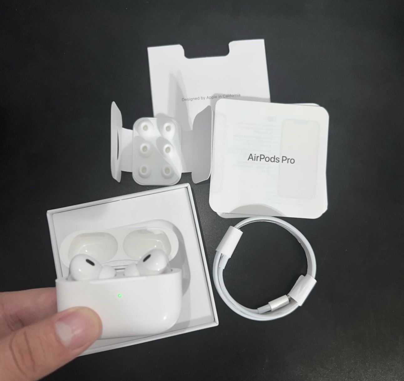 AirPods