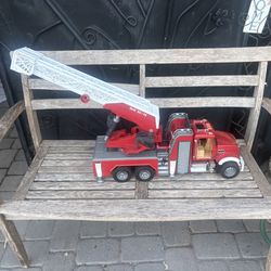 Large Toy Fire Truck Ladder Truck – $10