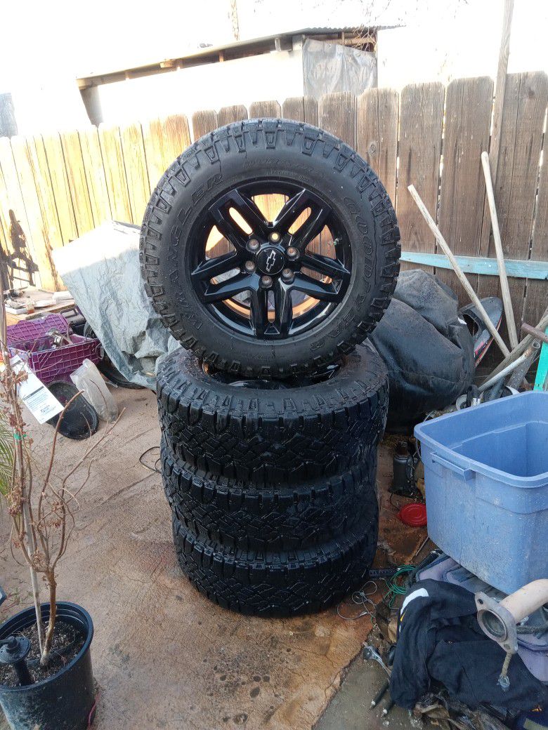 Chevy Rims And Tire Set R18