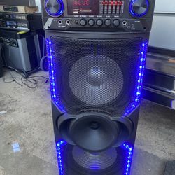 Speaker Bluetooth Speaker Portable Rechargeable Party Speaker Great Bass And Sound MAKE AN OFFER!