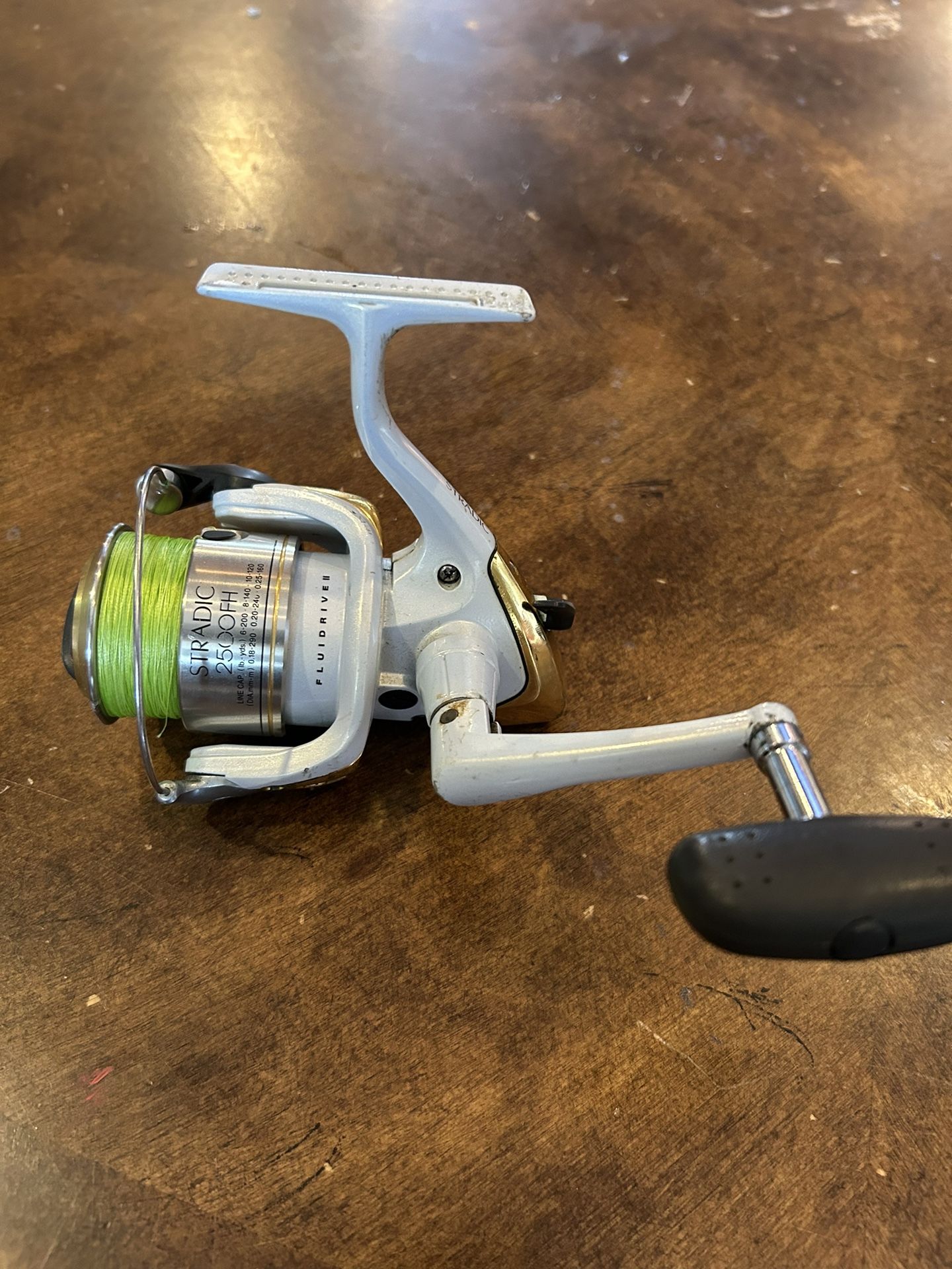 Stradic 2500 Fh Shimano