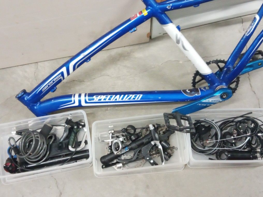 ATTENTION BIKE BUILDERS