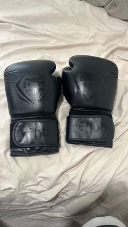 Venum Boxing Gloves All Black