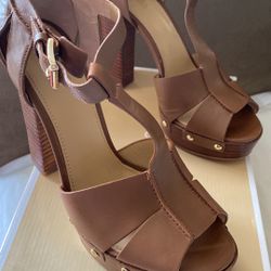 $50 Michael Kors Size 7 1/2 