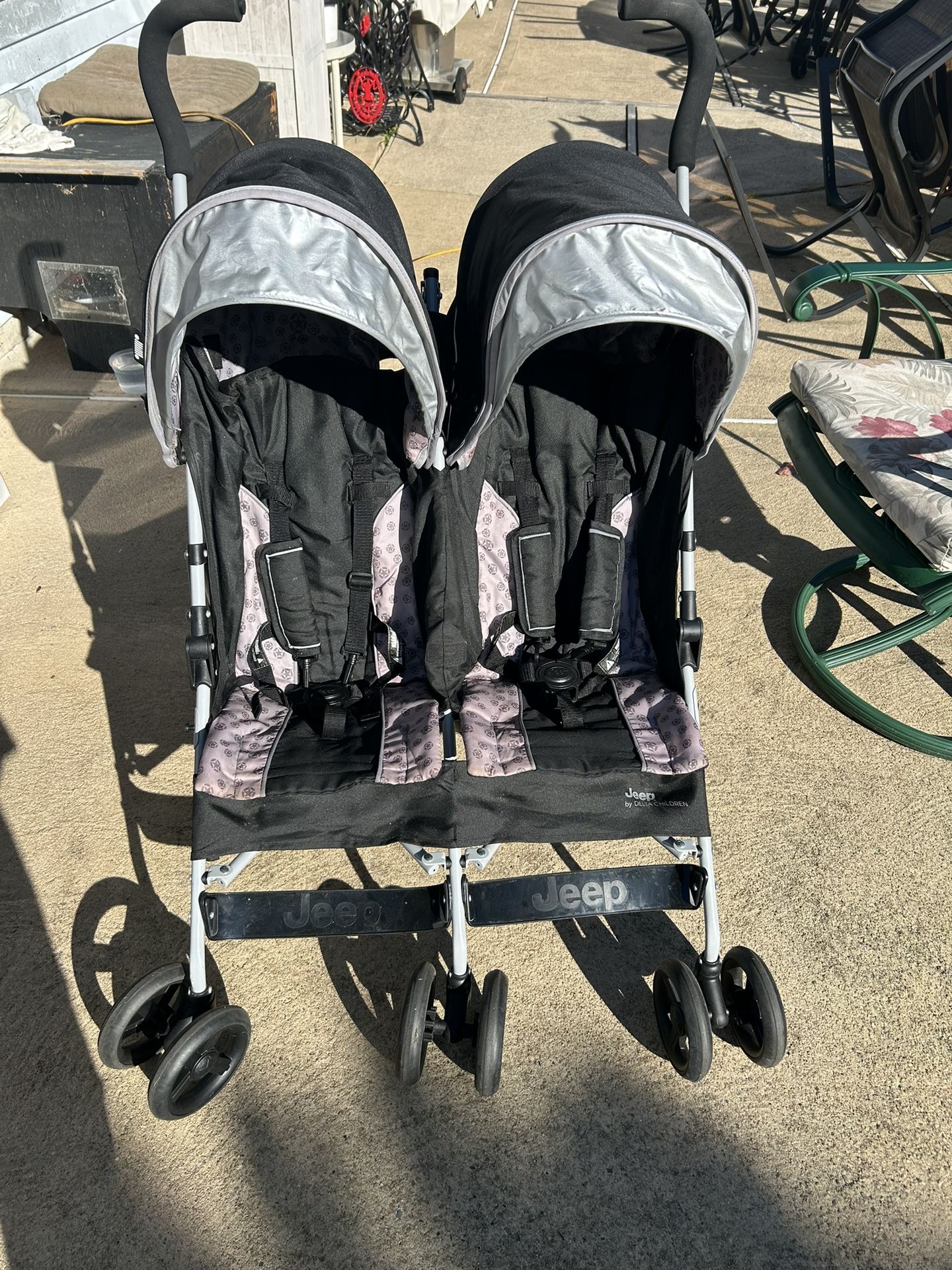 Stroller Twin Excellent Condition Foldable Easy To Operate