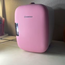 mini fridge 