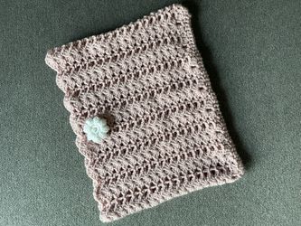 Crocheted Shell Stitch Laptop Cover