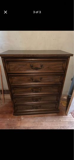 Antique furniture  Dresser with mirror, 2x chest and a Lane Hope chest