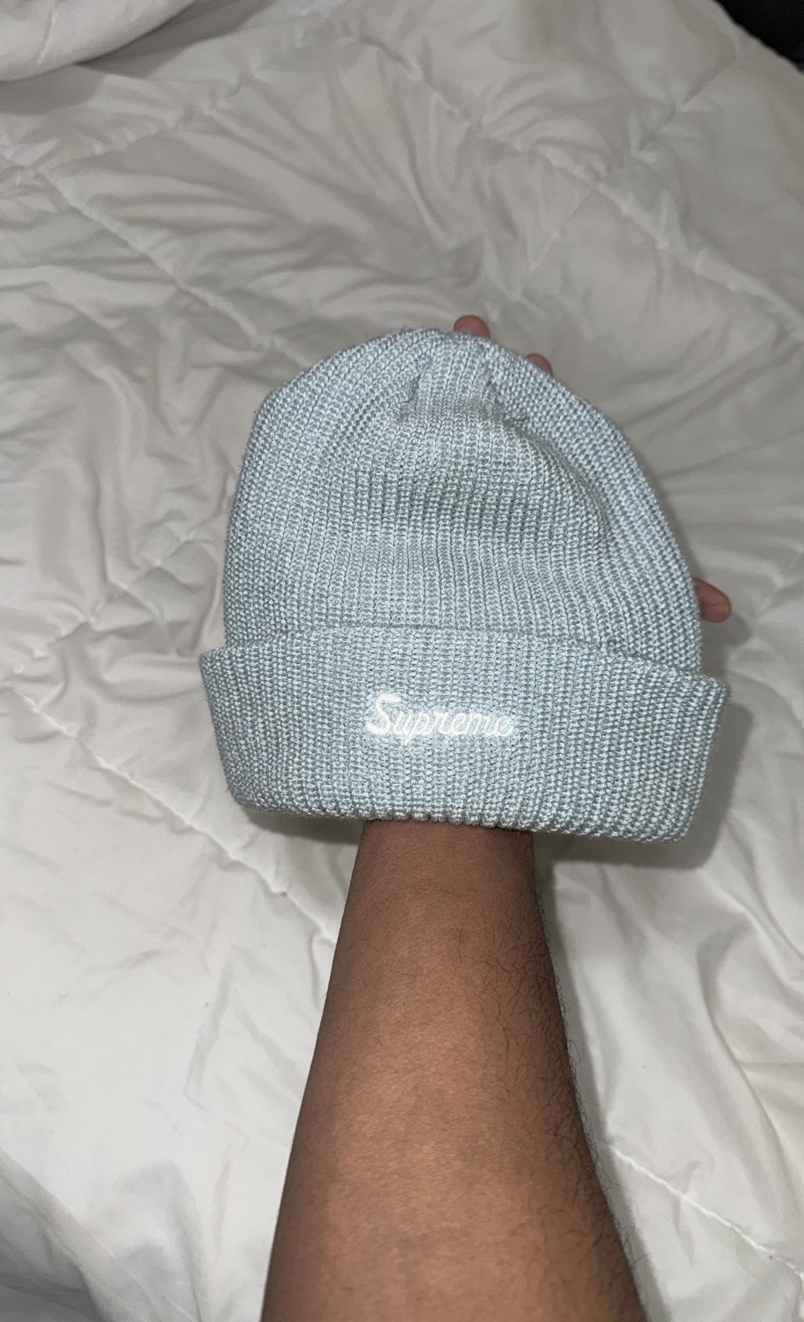 SUPREME KNIT BEANIE