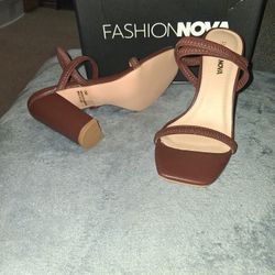 Size 6 Women's Heels 