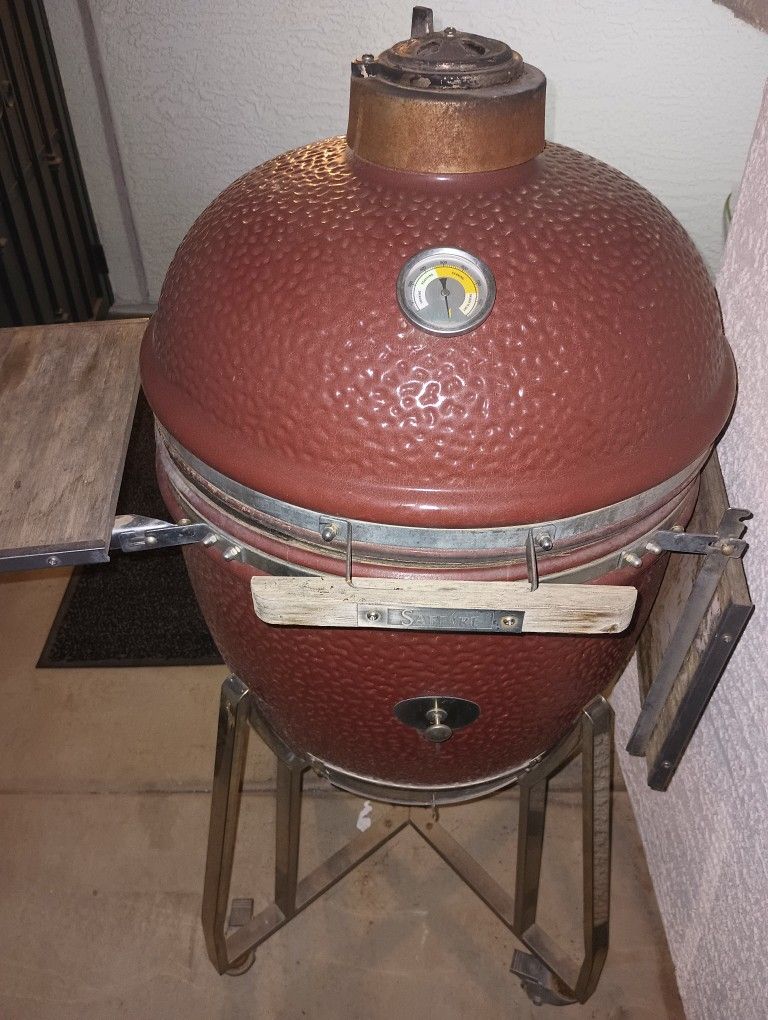 *****KAMADO JOE SMOKER AND BBQ GRILL*******