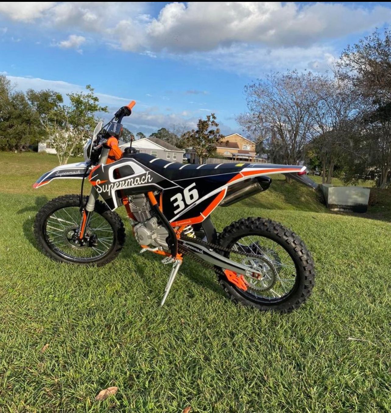 SuperMach 250CC Dirt Bike! Finance For $50 Down Payment!!