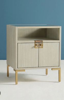 Modern side table/night stand