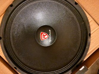 15" Rockville Subwoofer Speaker With Amp And A 15" Inch Speaker Box