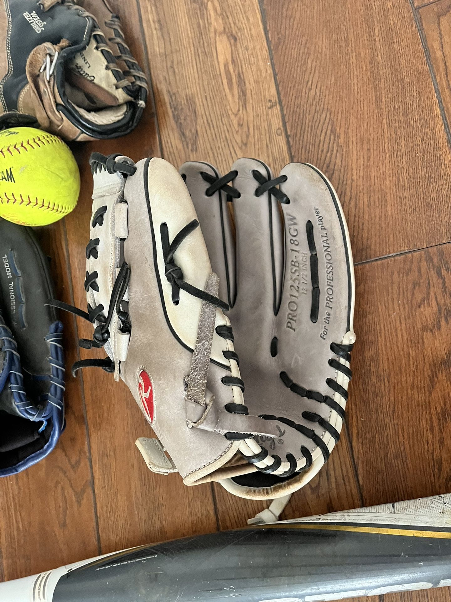 Glove