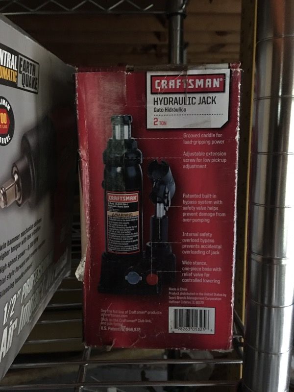 Craftsman 2-ton bottle jack - BRAND NEW