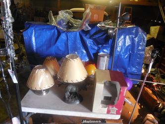 FLOOR AND TABLE LAMPS