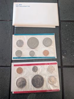 1977 U.S. Mint Uncirculated Coin Set