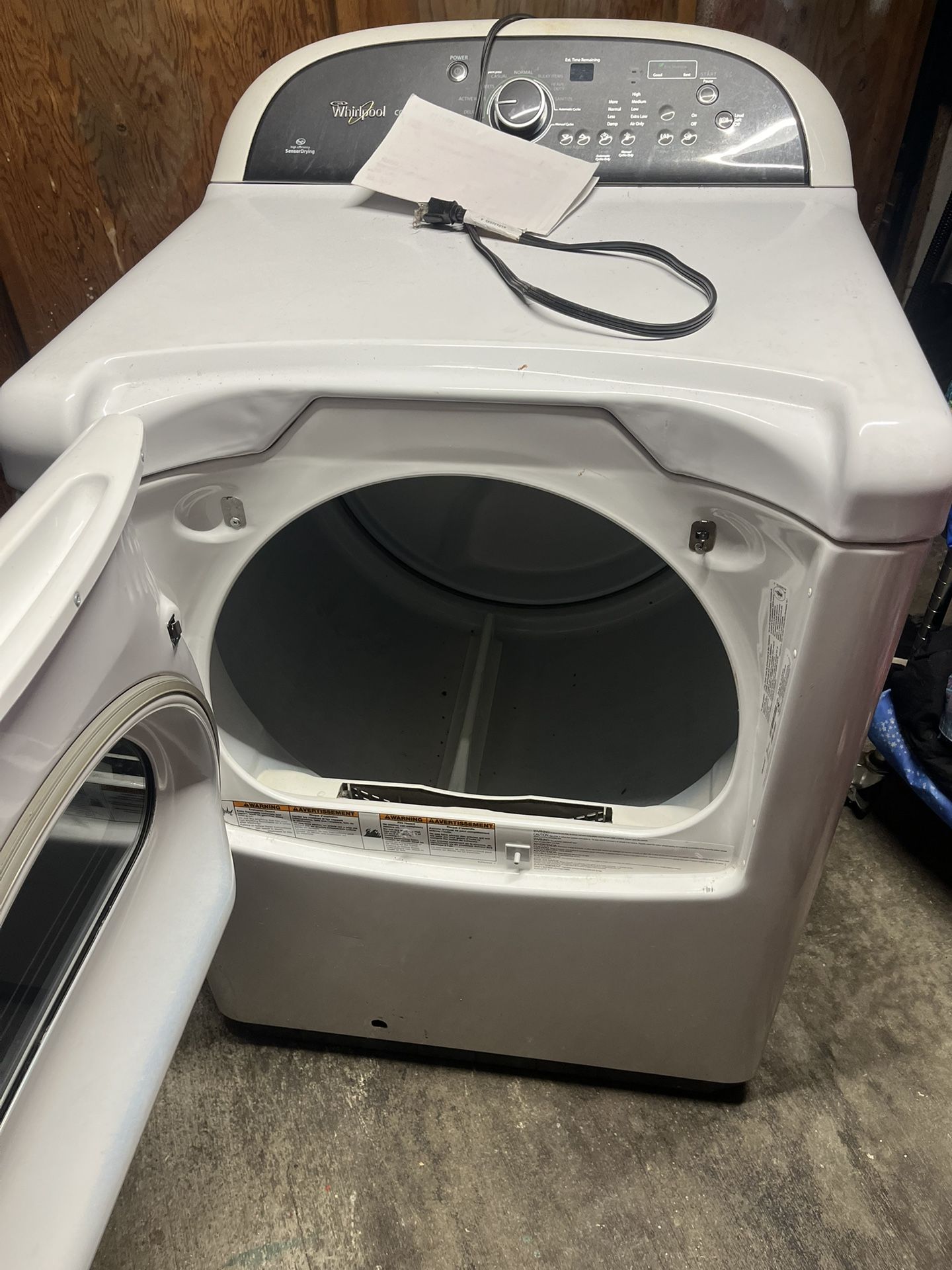 Whirlpool Cabrio Platinum Dryer, WED8000BW