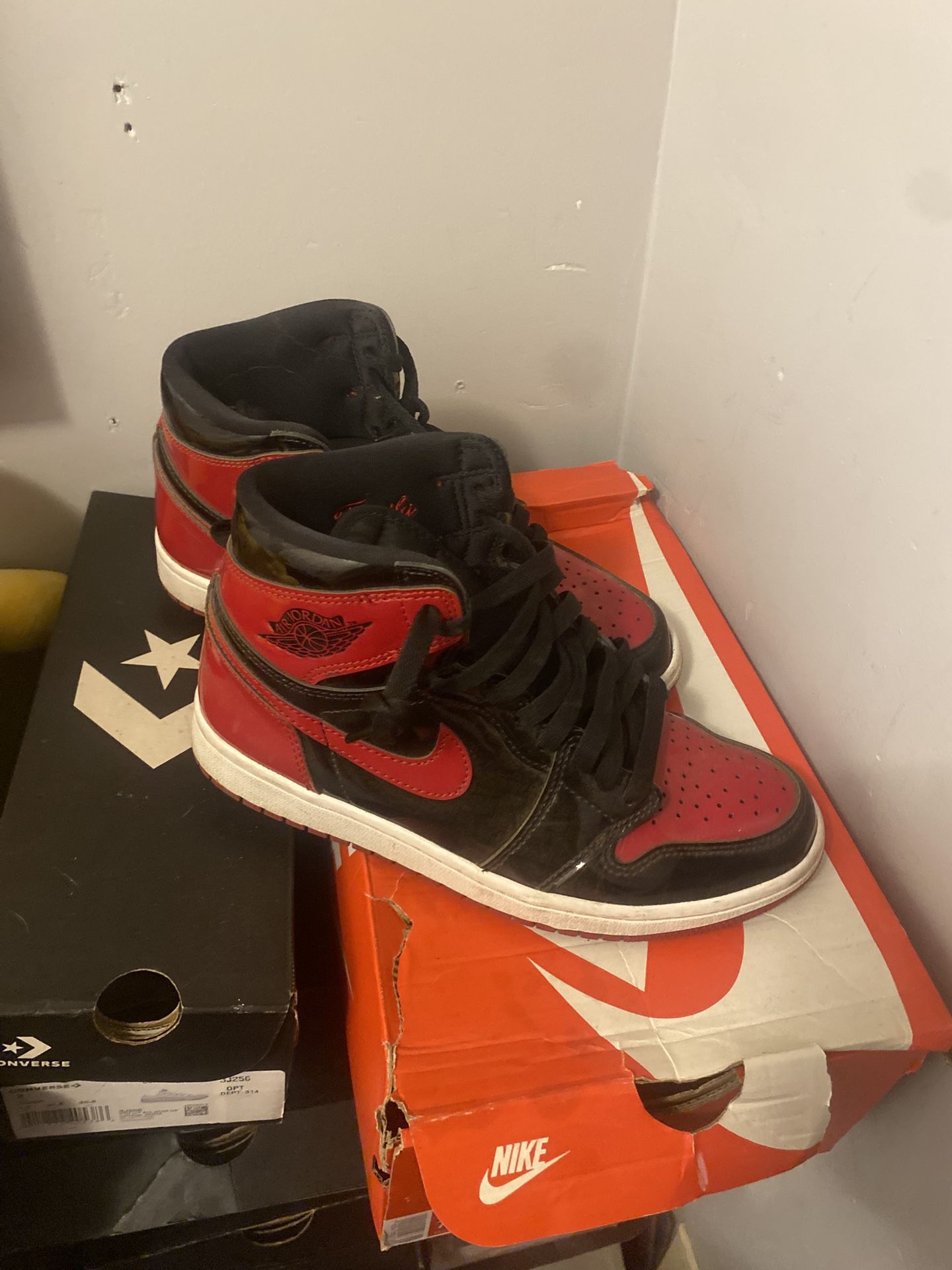 Jordan One Patent Leather Size 7 And Nike Vision 7.5