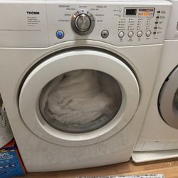 LG Tromm Washer/dryer Set 