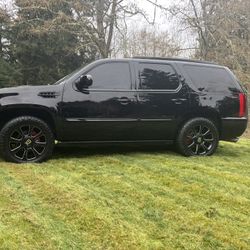 2011 Cadillac Escalade