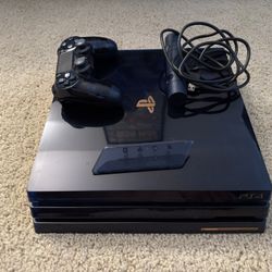 PlayStation 4 Pro - 500 Million Limited Edition (#30268/50000) w/ Original Box