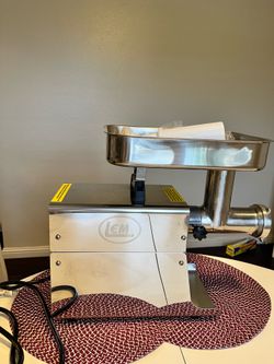 LEM Big Bite #8 Meat Grinder Like New!