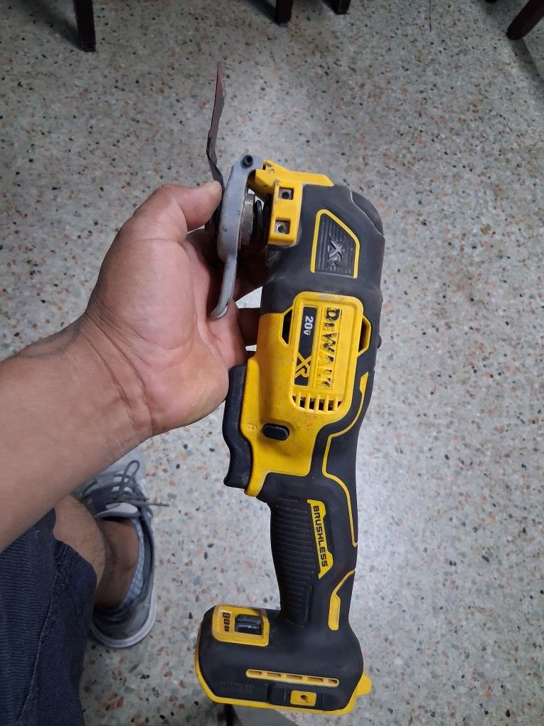 Dewalt 20v DMULTI-TOOL Tool Only 