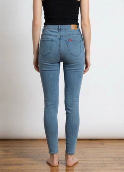 JAG Light Wash Skinny Jeans