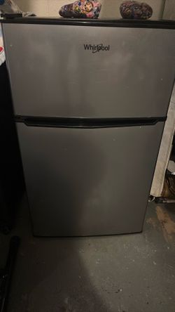 Small Whirlpool Fridge