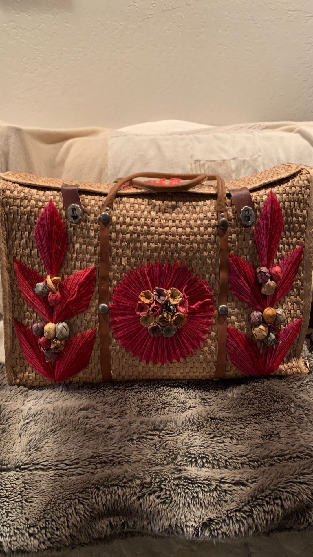 Vintage Mexican suitcase. Late 1950s.