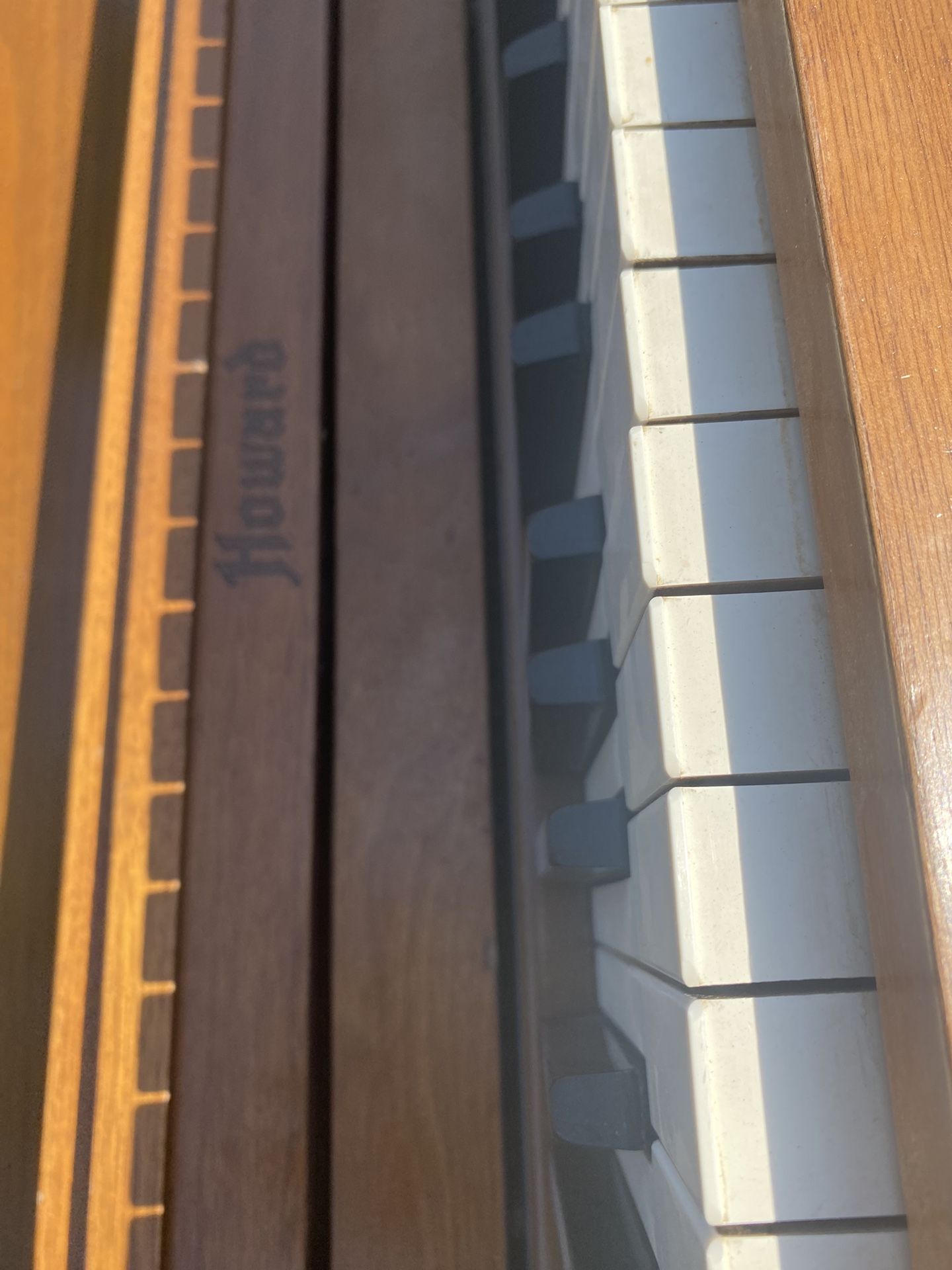 Howard Piano