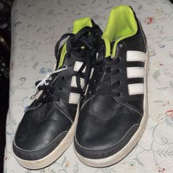 Youth Tennis Shoes Great For Runners Size 4Y