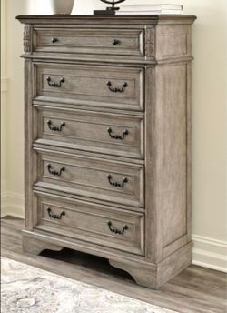 Five drawer chest