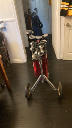 Golf Men’s RH w/Divider Bag & Pull Cart