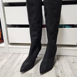 Woman INC BOOTS SIZE 10