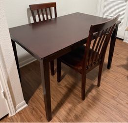 Dinning table with 2 chairs