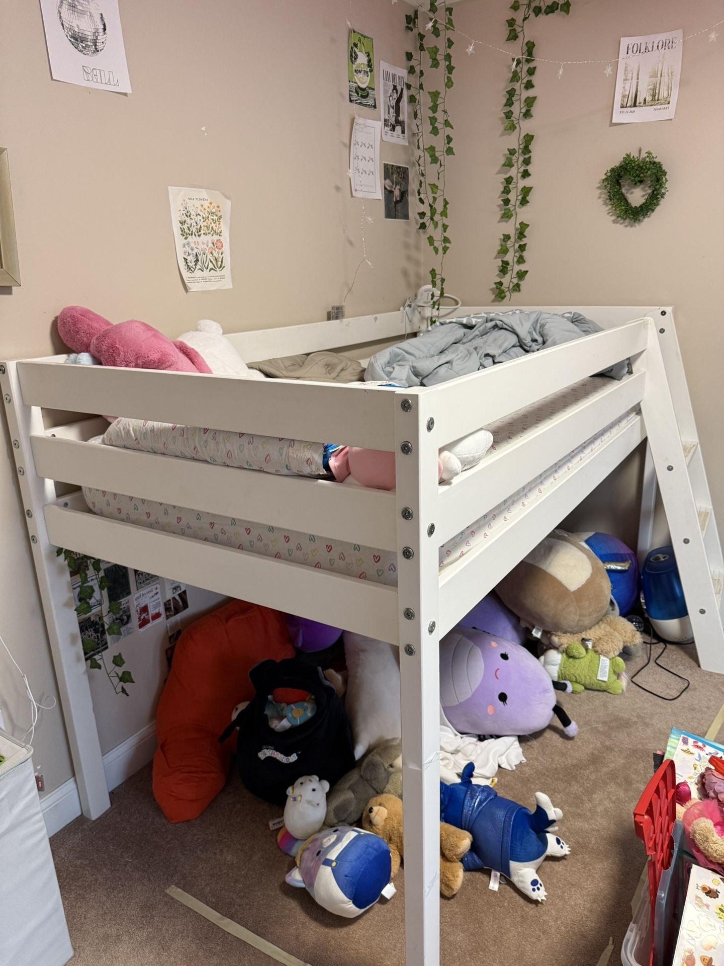 Kids Full Bed With Ladder And Mattress