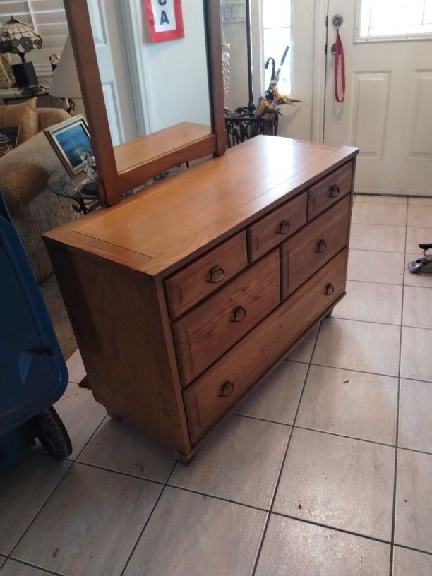 DRESSER WITH MIRROR