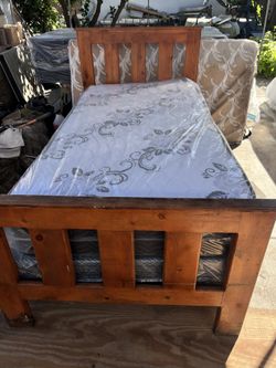 Cama Twin Size Madera Sólida En Buen Estado Incluye Colchon Nuevo