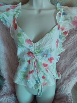 Old Navy white Flower Blouse size large