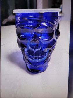 Treasure Island Blue Skull Mug W cover NEW