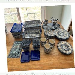 contain her Classic Dinnerware Collections Timeless Pieces with Vintage Charm