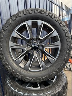 20” CHEVY GMC RST WHEELS AND TIRES