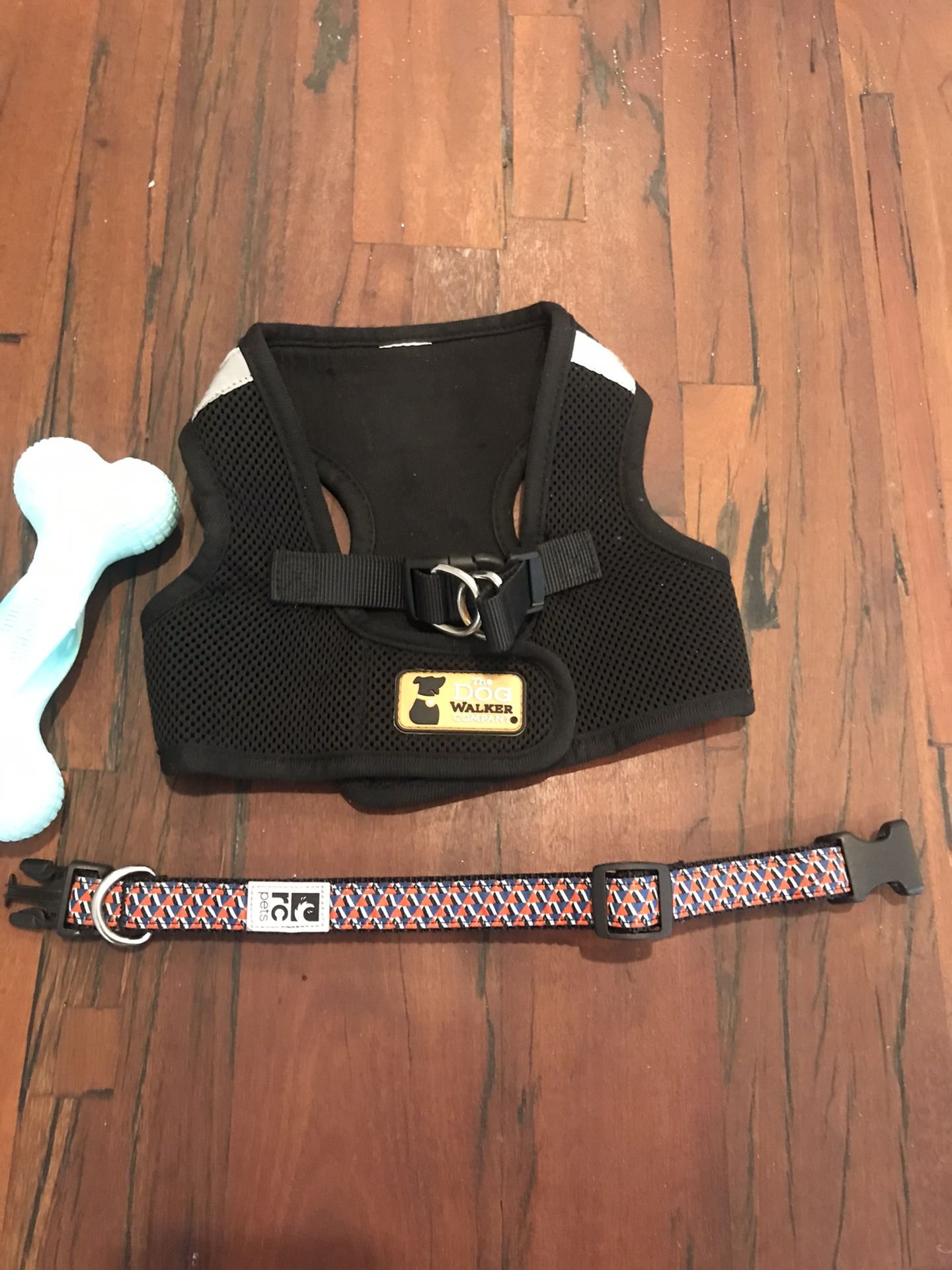 Puppy /Dog Harness & Collar 5$