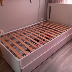 Ikea Songesand TWIN size bedframes+FREE kombucha scoby