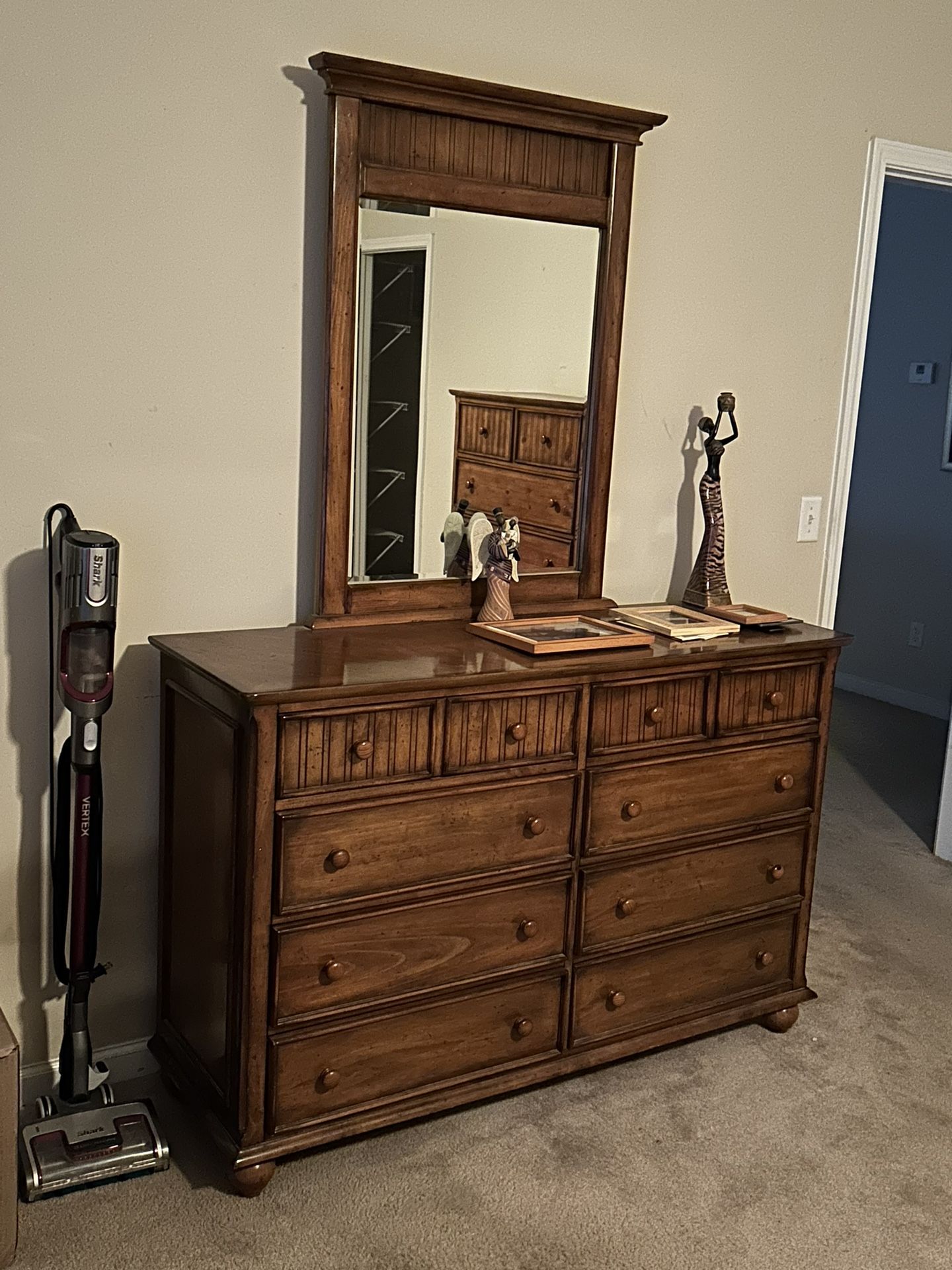 Dresser x Mirror