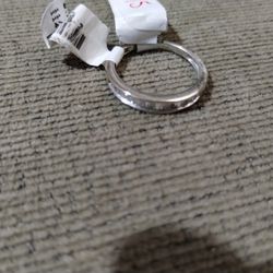 Nice 14k Wedding Ring With Diamonds